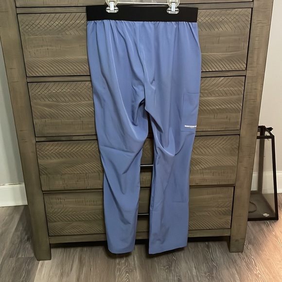 Skechers Scrub Set - Picture 8 of 9